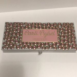 Anastasia Beverly Hills Carli Bybel palette